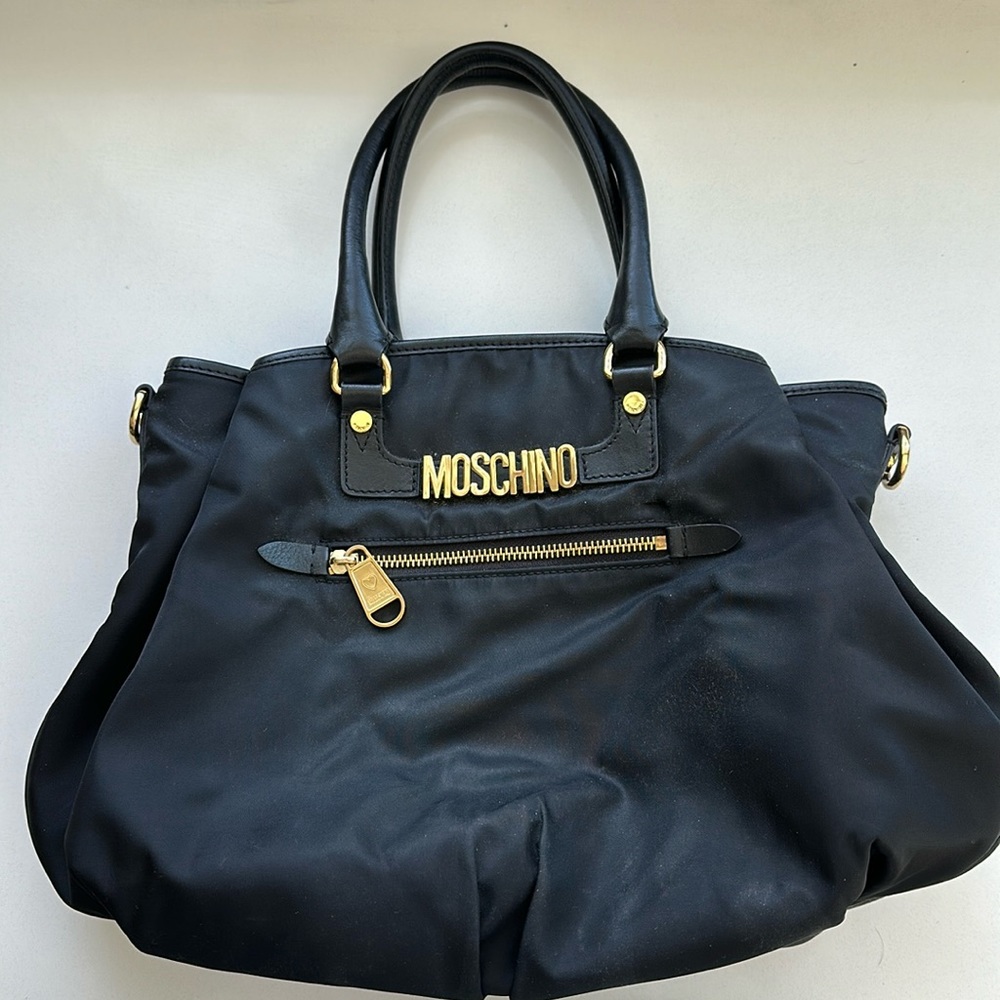 Moschino bag / cute / very good condition